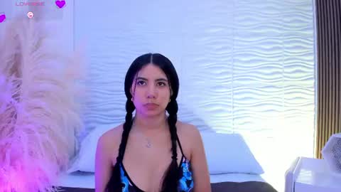 aylinlove_ online show from June 23, 11:30 am