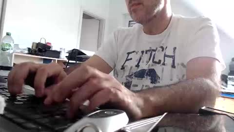 aylinniyerim online show from April 7, 12:49 pm