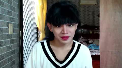 aymkyline online show from October 12, 1:37 am