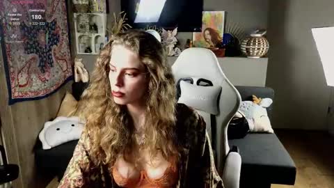 Snapshot of ayreenmoore chatting on September 22, 8:55 pm Ayreen Moore online show from September 22, 8:55 pm