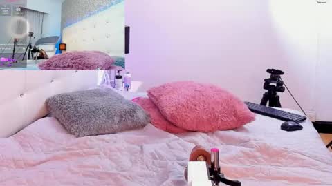 Snapshot of aysha_miller19 chatting on February 13, 11:12 pm AYSHA online show from February 13, 11:12 pm