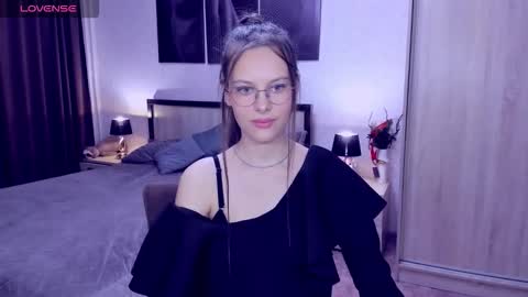 AyumiCherry online show from March 27, 2:50 pm