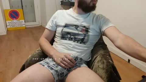 Snapshot of azagal22 chatting on January 18, 6:10 pm justin online show from January 18, 6:10 pm