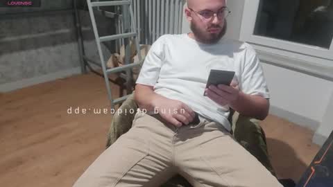 Snapshot of azagal22 chatting on September 28, 6:46 pm justin online show from September 28, 6:46 pm