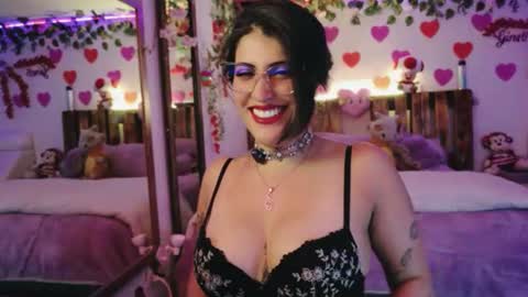 Snapshot of azaharnoor chatting on June 21, 11:29 pm Azahar online show from June 21, 11:29 pm