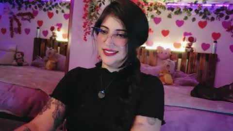 Snapshot of azaharnoor chatting on July 2, 3:23 am Azahar online show from July 2, 3:23 am