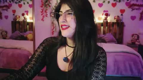 Snapshot of azaharnoor chatting on July 11, 12:02 am Azahar online show from July 11, 12:02 am