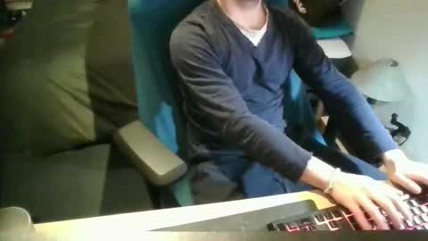 Snapshot of azdert2100 chatting on March 1, 5:26 pm azdert online show from March 1, 5:26 pm