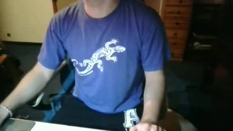 azdert online show from April 16, 7:47 pm