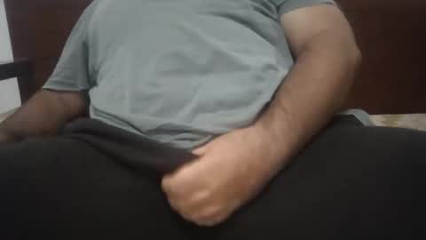 Snapshot of azizou83 chatting on November 28, 1:41 am azizou83 online show from November 28, 1:41 am