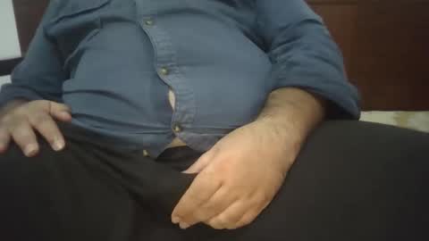 Snapshot of azizou83 chatting on December 4, 1:48 am azizou83 online show from December 4, 1:48 am