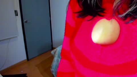 Azu Moure online show from December 24, 1:16 am