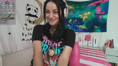 Azucena R online show from April 1, 2:36 pm