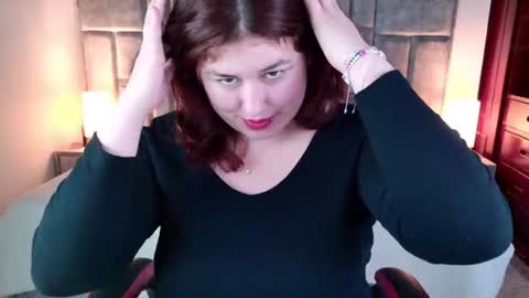 Snapshot of azul_veraa chatting on July 10, 12:19 pm Azul online show from July 10, 12:19 pm