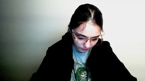 azumi_chan_ online show from December 21, 3:24 am