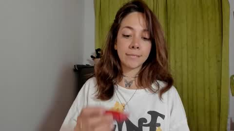 Snapshot of azumi_saan chatting on February 17, 3:25 am azumi saan online show from February 17, 3:25 am