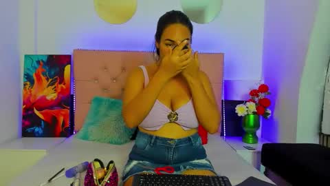 azumiwalker online show from February 18, 1:29 pm