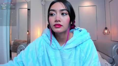 Azura online show from March 10, 7:29 pm