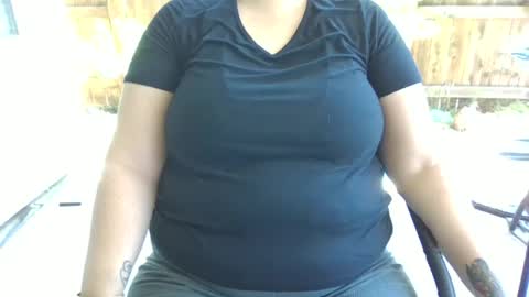 Snapshot of azuregoddess chatting on May 23, 7:07 pm azuregoddess online show from May 23, 7:07 pm