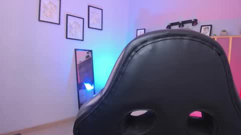 Azurra  online show from October 18, 8:42 pm