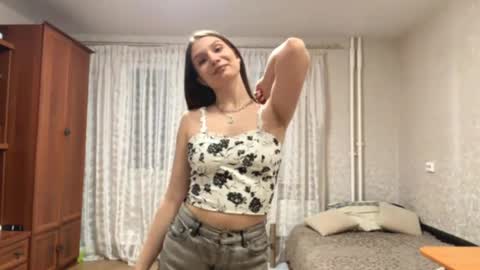 Stefania online show from April 5, 5:10 pm