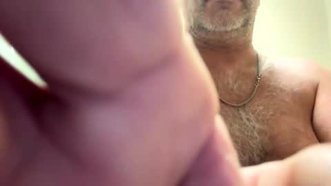 Snapshot of b0012 chatting on March 3, 1:42 pm B00123 online show from March 3, 1:42 pm