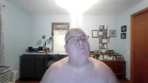 Snapshot of b1gh0rnyguy chatting on July 28, 10:43 am Cory online show from July 28, 10:43 am
