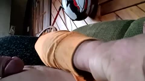 b269852976100 online show from April 30, 2:12 pm