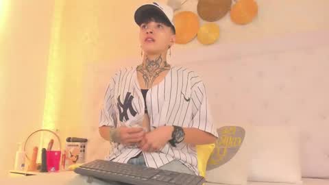 Anny online show from February 3, 12:21 pm