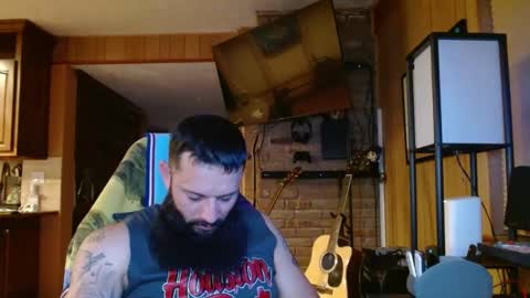 Miguel online show from April 29, 8:29 am