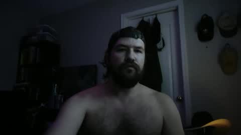 Snapshot of b8terbrop chatting on October 22, 3:56 pm b8terbrop online show from October 22, 3:56 pm