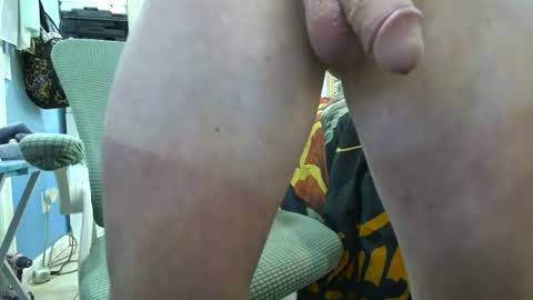 Snapshot of b_ready772 chatting on July 18, 6:34 pm b_ready772 online show from July 18, 6:34 pm