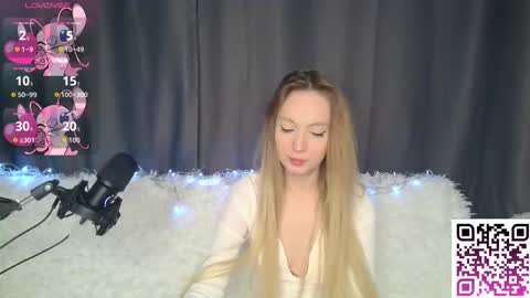 Foxy online show from September 14, 8:08 pm