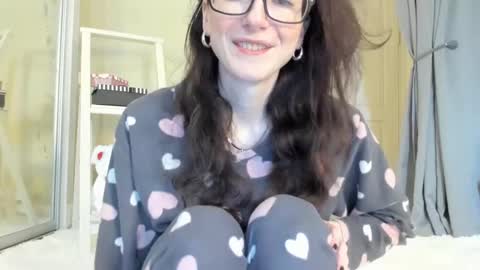 babby_jewel online show from January 8, 11:10 am