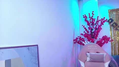 Snapshot of babe_kiitty chatting on December 14, 12:21 pm babe_kiitty online show from December 14, 12:21 pm