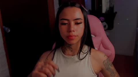 Snapshot of babee_04 chatting on September 10, 6:24 am babee online show from September 10, 6:24 am