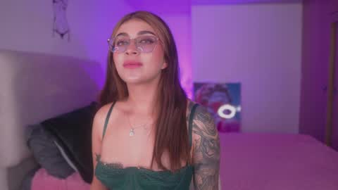 Samanta online show from May 1, 2:49 am
