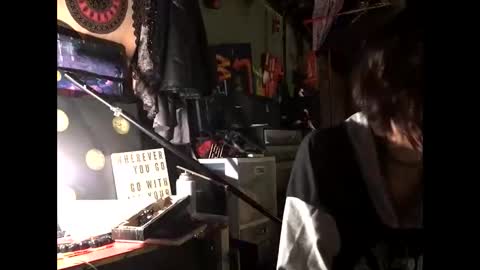 Snapshot of baby_buddha chatting on February 2, 10:02 am baby buddha online show from February 2, 10:02 am