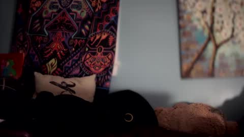 Snapshot of baby_buddha chatting on November 1, 9:33 am baby buddha online show from November 1, 9:33 am