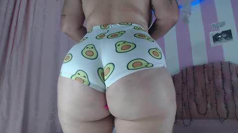 Snapshot of baby_candy22 chatting on December 19, 11:06 am zaleya online show from December 19, 11:06 am