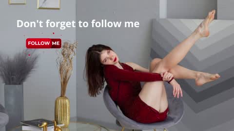 Evalena maybe just Eva online show from December 11, 7:42 am