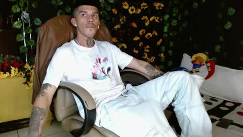 OF GxoXabs online show from December 1, 6:52 pm