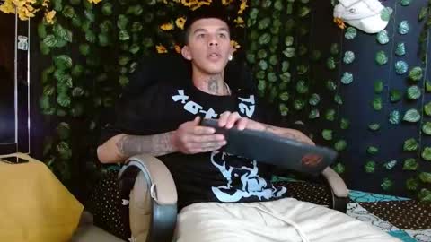 OF GxoXabs online show from December 11, 1:06 pm