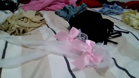 baby_girls2224 online show from January 7, 6:21 pm