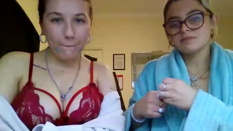 baby_girls2224 online show from February 17, 8:37 pm