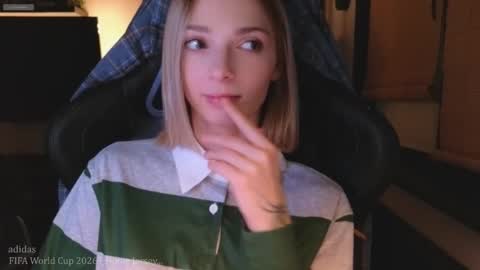 baby gopn1k online show from December 17, 5:13 am