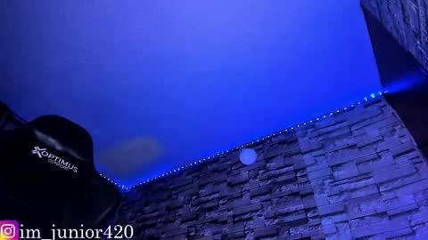 Junior       Independent Model online show from September 17, 10:06 am