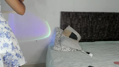 Snapshot of baby_kaliope chatting on December 4, 1:20 pm Kaliope online show from December 4, 1:20 pm