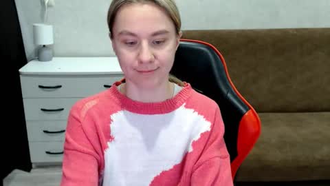 baby_kitte online show from November 13, 4:11 am