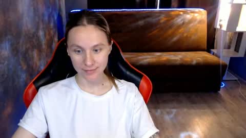 Snapshot of baby_kitte chatting on July 7, 6:47 am baby_kitte online show from July 7, 6:47 am